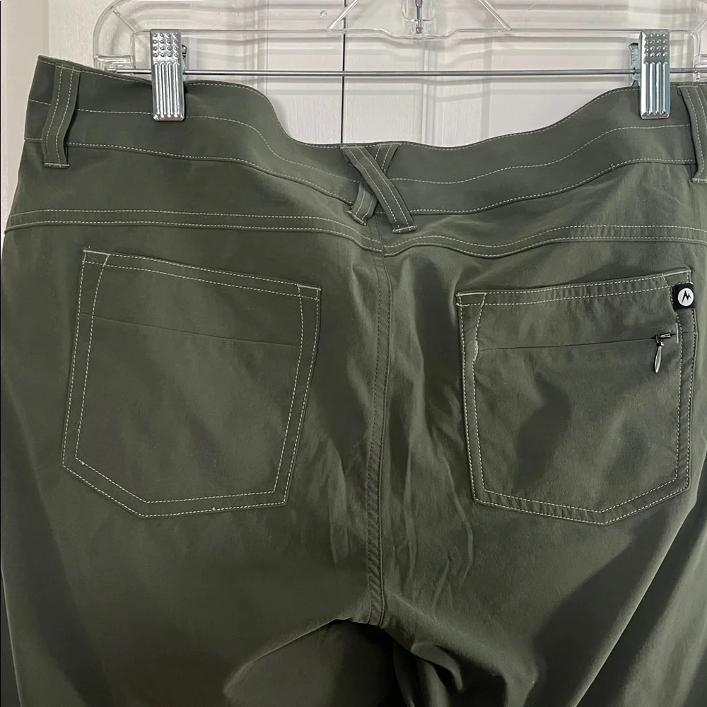 Marmot women’s Kodachrome Convertible Pant In Crocodile Green